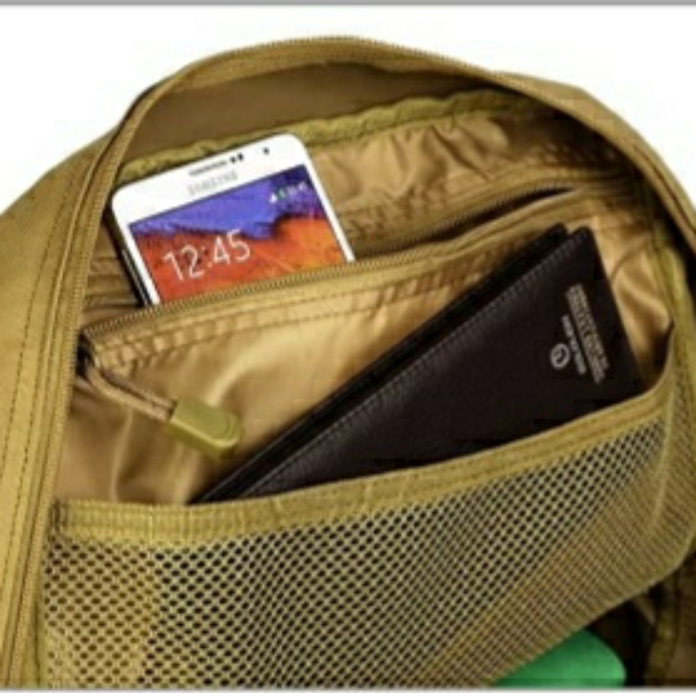 30l Backpack - image 2